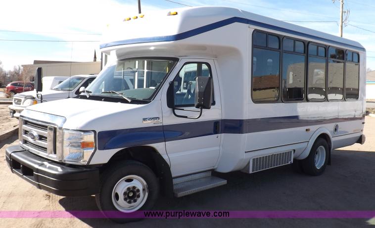 image for item K3149 2008 Ford E450 Super Duty van