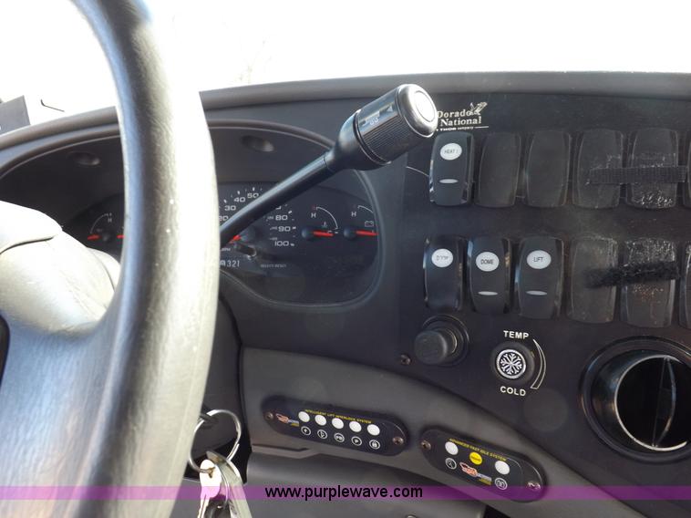 image for item K3149 2008 Ford E450 Super Duty van