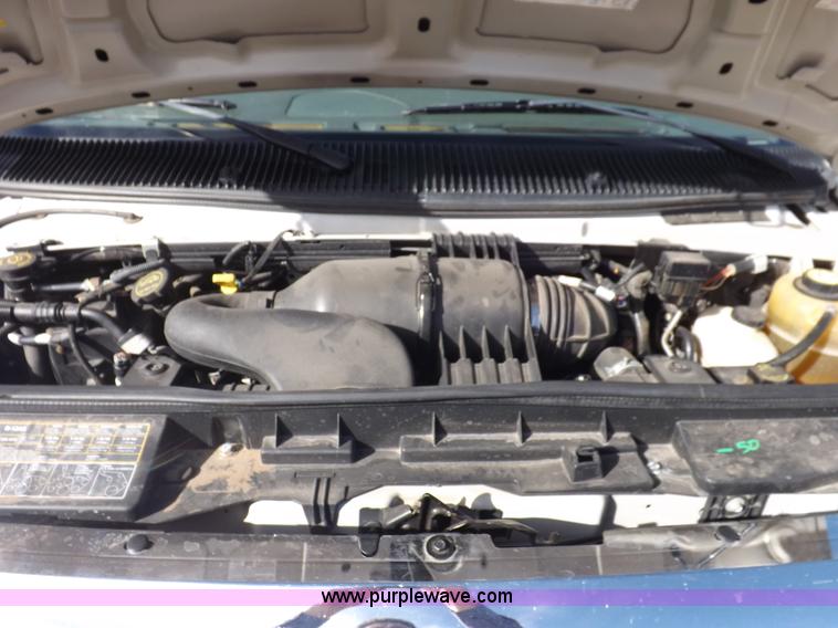 image for item K3149 2008 Ford E450 Super Duty van