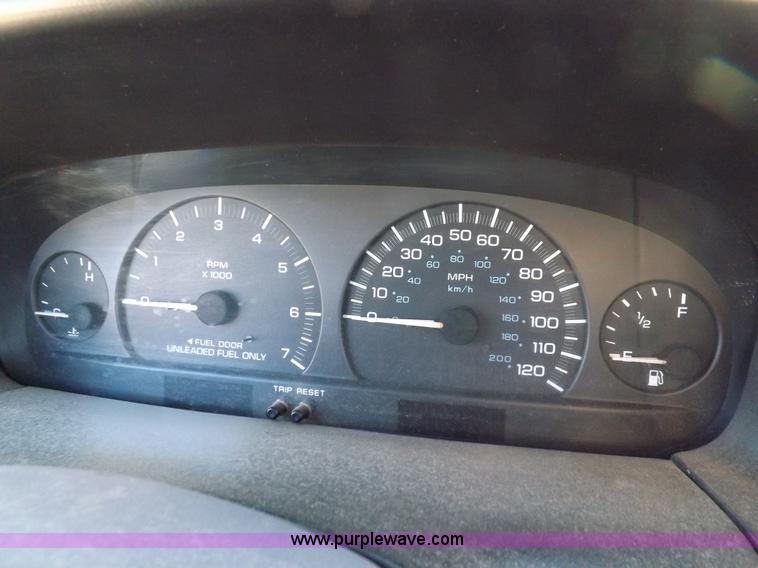 image for item K3150 1996 Dodge Grand Caravan LE