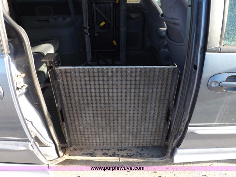 image for item K3150 1996 Dodge Grand Caravan LE