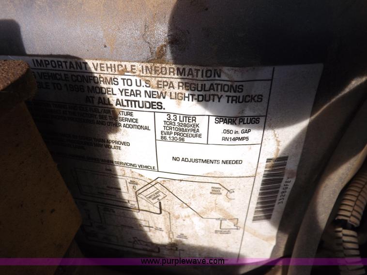 image for item K3150 1996 Dodge Grand Caravan LE