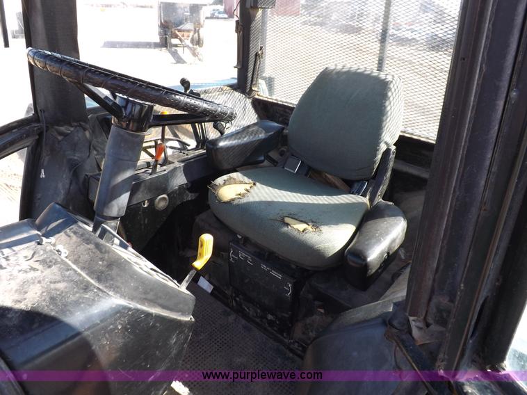 image for item K3161 1981 John Deere 4840 tractor