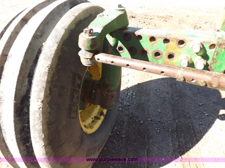 image for item K3161 1981 John Deere 4840 tractor