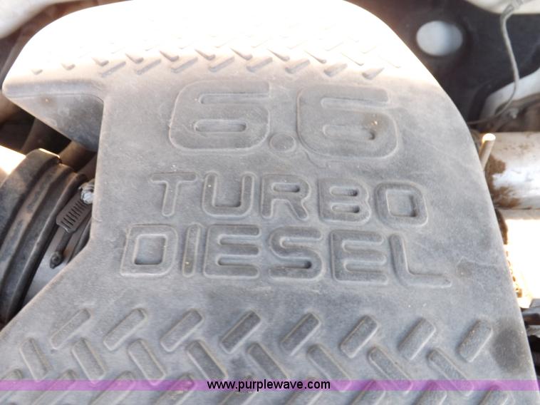 image for item K3164 2004 Chevrolet Silverado 2500HD pickup truck