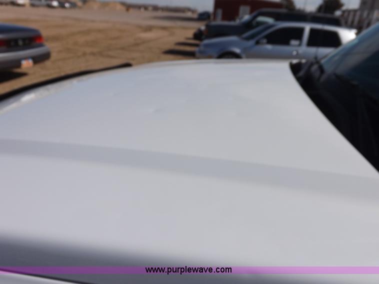 image for item K3164 2004 Chevrolet Silverado 2500HD pickup truck