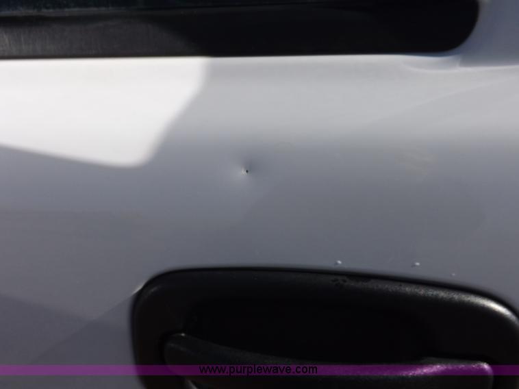 image for item K3164 2004 Chevrolet Silverado 2500HD pickup truck