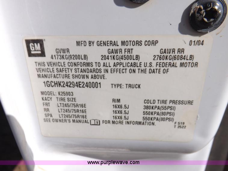 image for item K3164 2004 Chevrolet Silverado 2500HD pickup truck