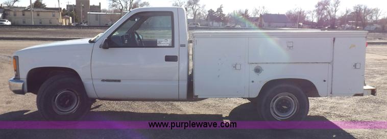 image for item K3172 1996 Chevrolet Cheyenne 2500 utility truck