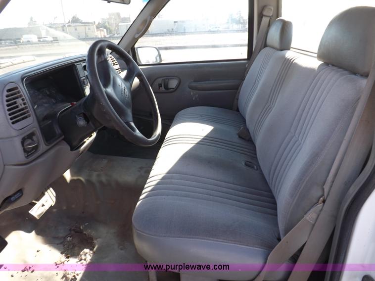 image for item K3172 1996 Chevrolet Cheyenne 2500 utility truck