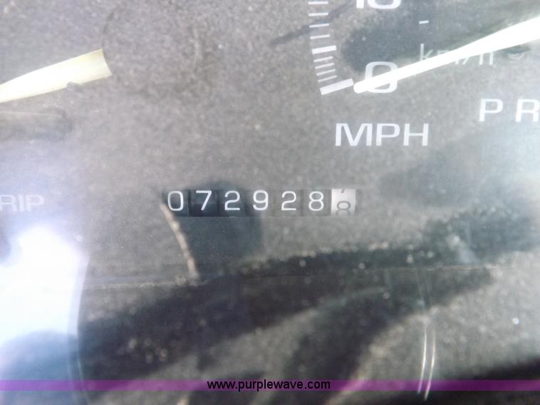 image for item K3172 1996 Chevrolet Cheyenne 2500 utility truck