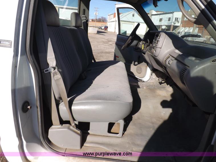 image for item K3172 1996 Chevrolet Cheyenne 2500 utility truck