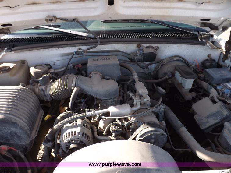 image for item K3172 1996 Chevrolet Cheyenne 2500 utility truck