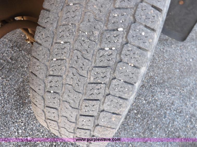 image for item K3172 1996 Chevrolet Cheyenne 2500 utility truck