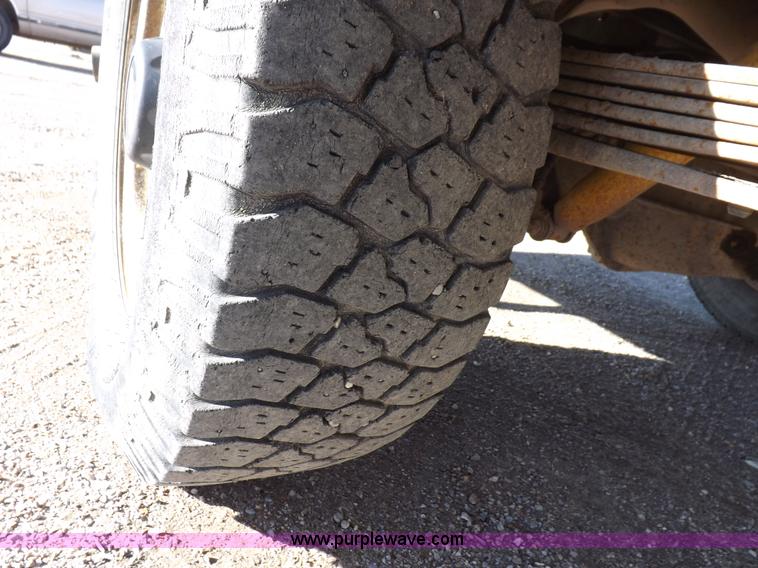 image for item K3172 1996 Chevrolet Cheyenne 2500 utility truck