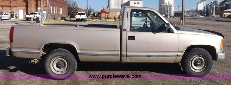 image for item K3173 1992 Chevrolet Cheyenne 2500 pickup truck