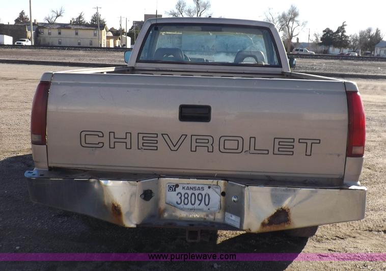 image for item K3173 1992 Chevrolet Cheyenne 2500 pickup truck