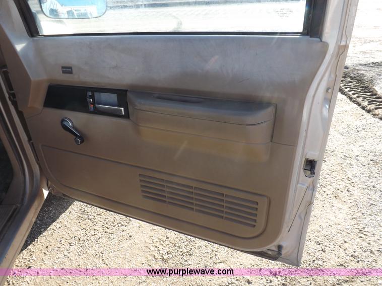 image for item K3173 1992 Chevrolet Cheyenne 2500 pickup truck