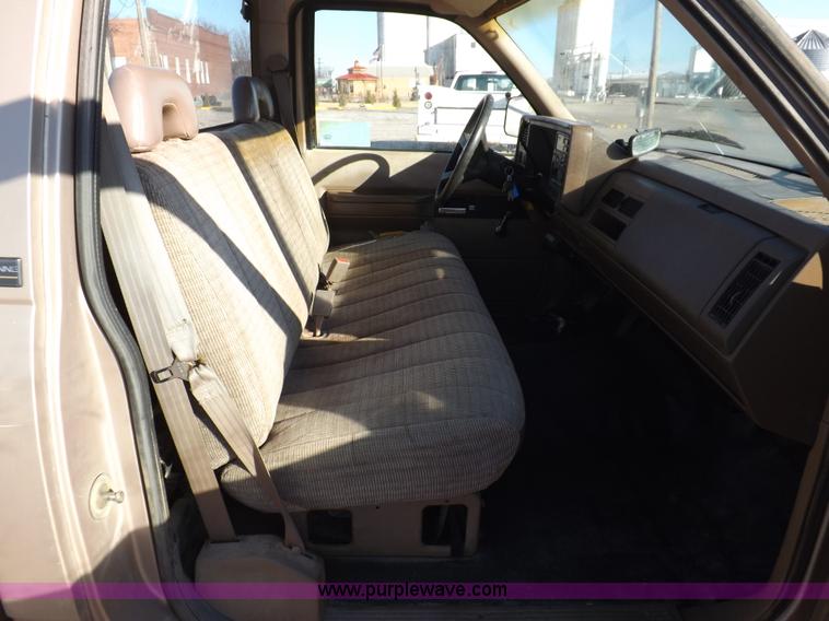 image for item K3173 1992 Chevrolet Cheyenne 2500 pickup truck