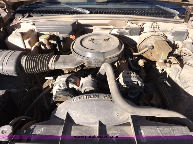 image for item K3173 1992 Chevrolet Cheyenne 2500 pickup truck