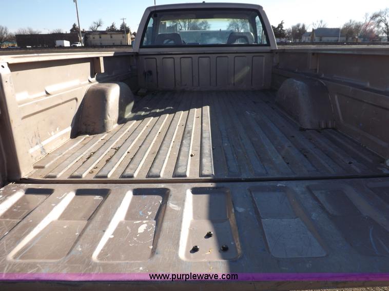 image for item K3173 1992 Chevrolet Cheyenne 2500 pickup truck