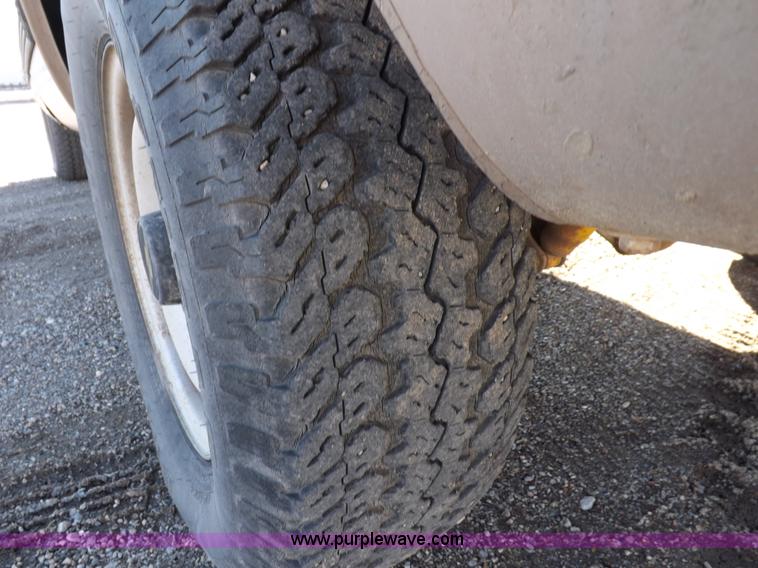 image for item K3173 1992 Chevrolet Cheyenne 2500 pickup truck