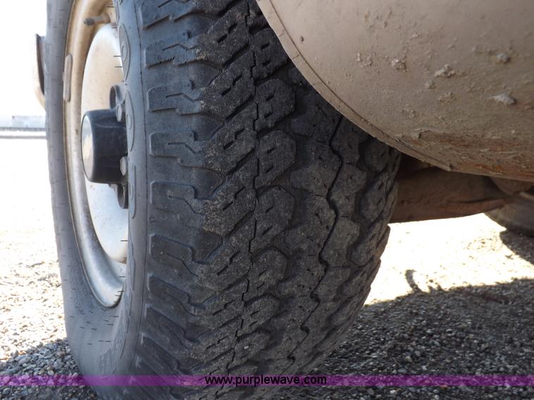 image for item K3173 1992 Chevrolet Cheyenne 2500 pickup truck