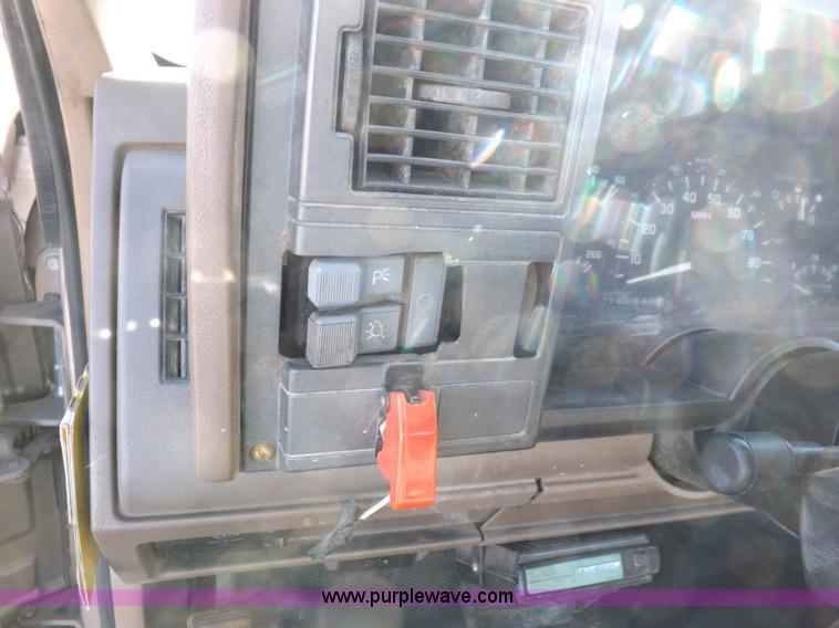 image for item K3173 1992 Chevrolet Cheyenne 2500 pickup truck