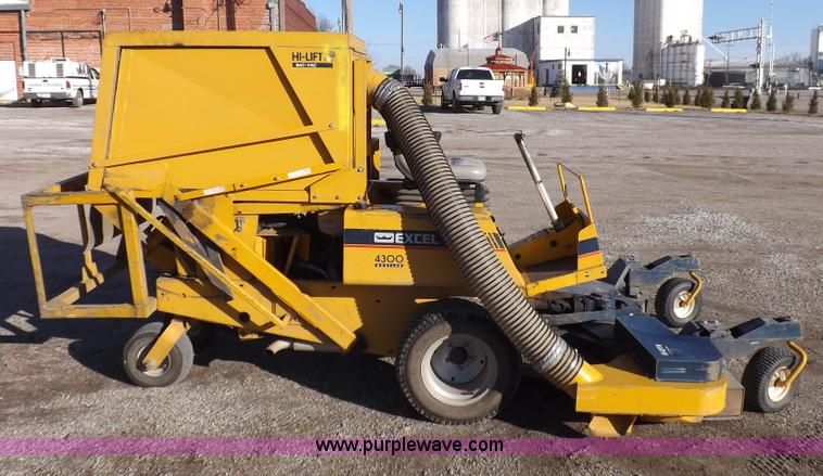 image for item K3174 Hustler 4300 ZTR lawn mower