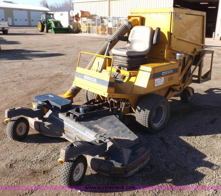 image for item K3174 Hustler 4300 ZTR lawn mower