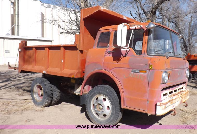 image for item K3190 1970 Ford 600 dump truck