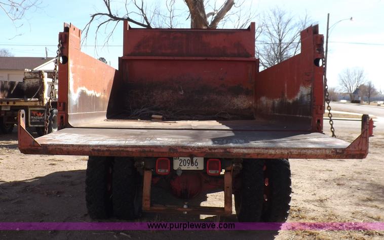 image for item K3190 1970 Ford 600 dump truck