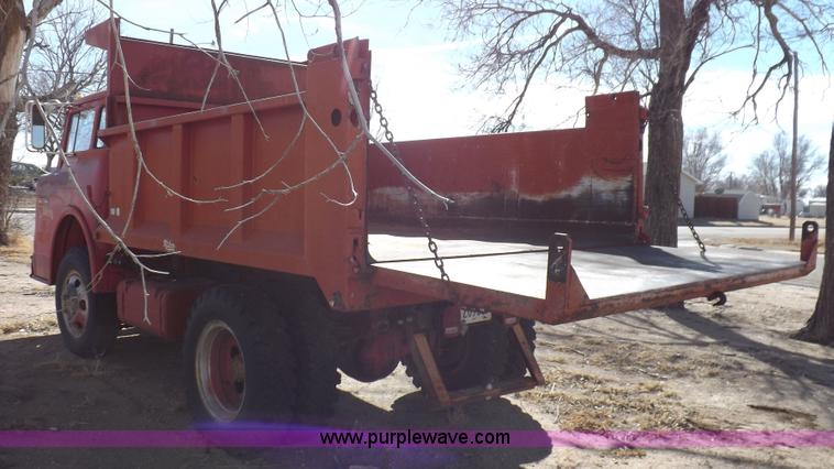 image for item K3190 1970 Ford 600 dump truck
