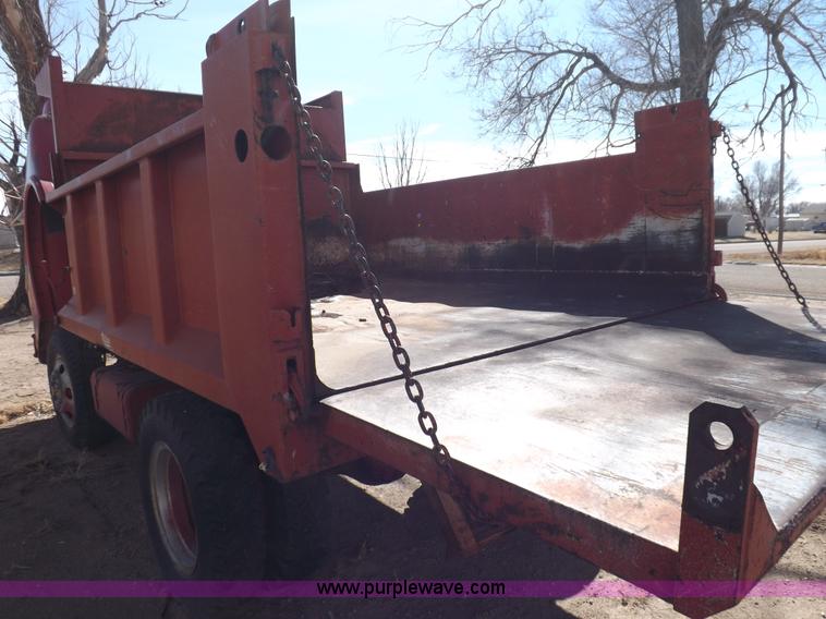 image for item K3190 1970 Ford 600 dump truck