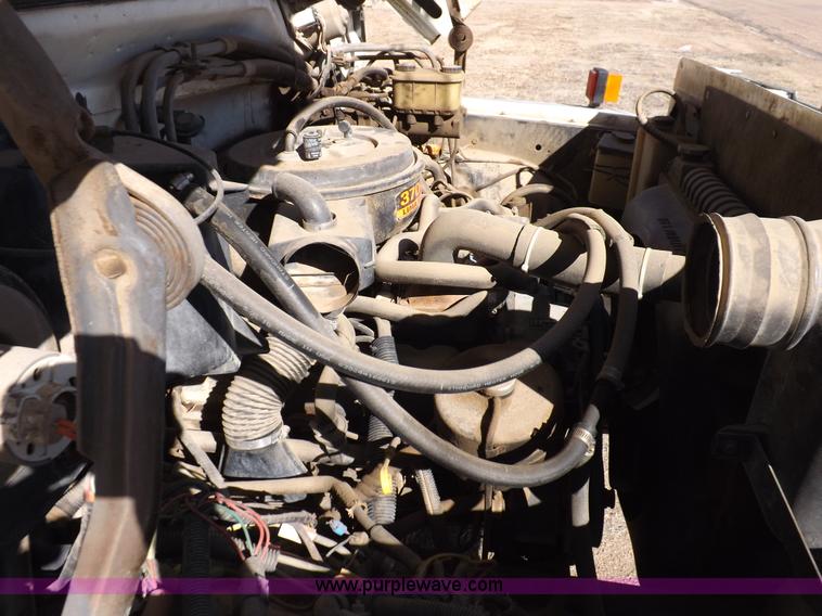 image for item K3191 1986 Ford F600 dump truck