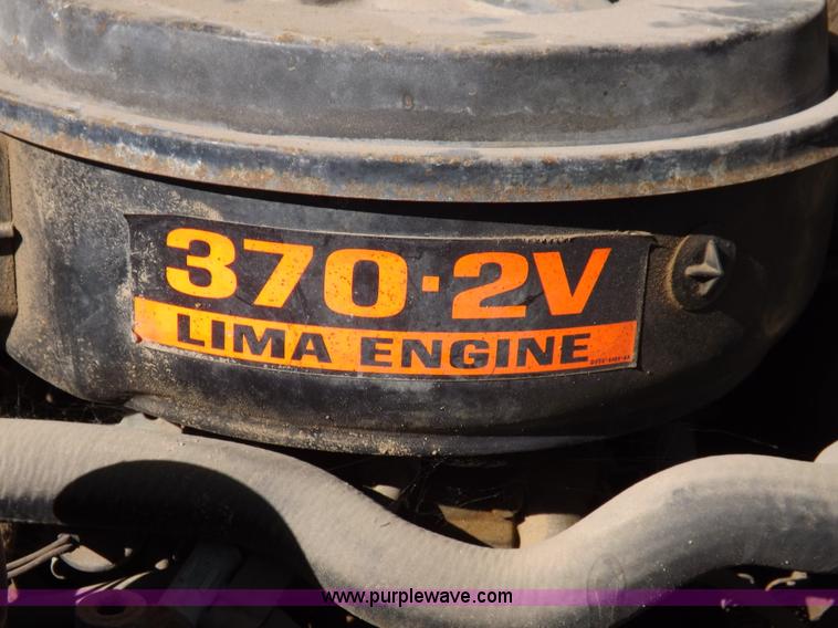 image for item K3191 1986 Ford F600 dump truck