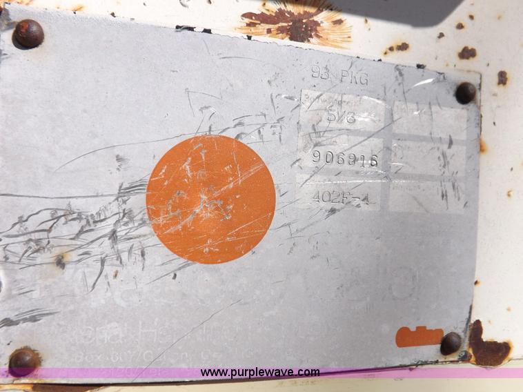 image for item K3191 1986 Ford F600 dump truck