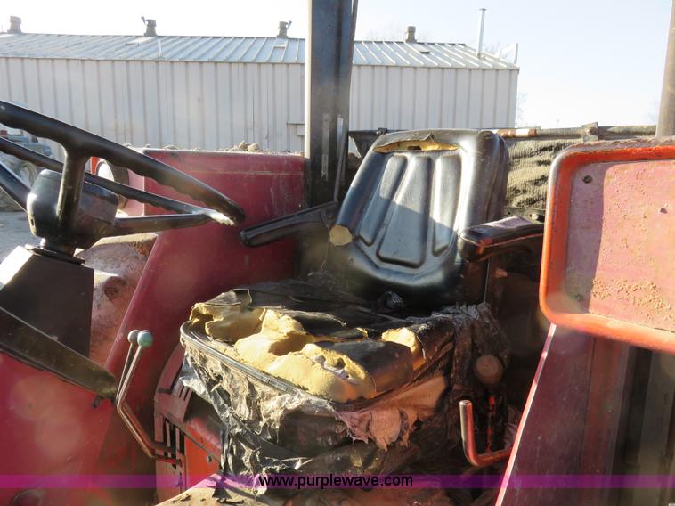 image for item K7077 1988 Case IH 885 MFWD tractor