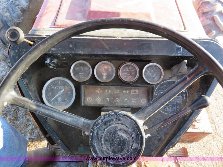 image for item K7077 1988 Case IH 885 MFWD tractor