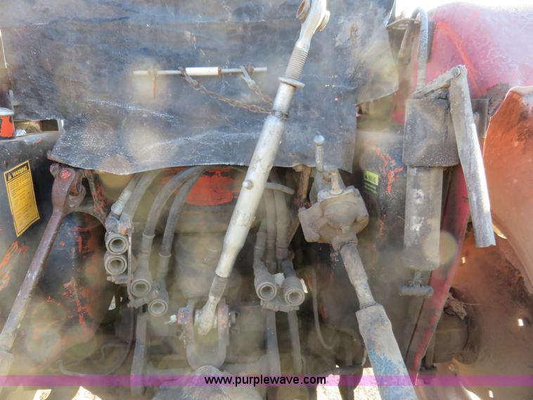 image for item K7077 1988 Case IH 885 MFWD tractor