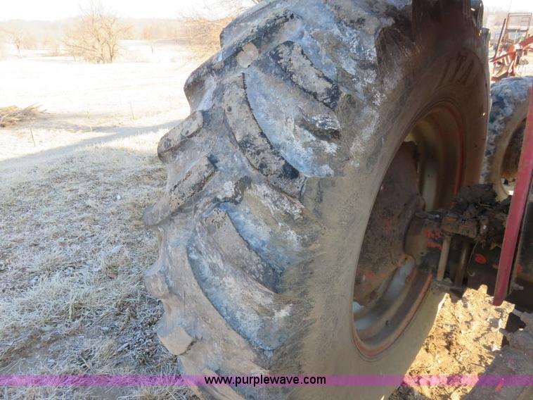 image for item K7077 1988 Case IH 885 MFWD tractor