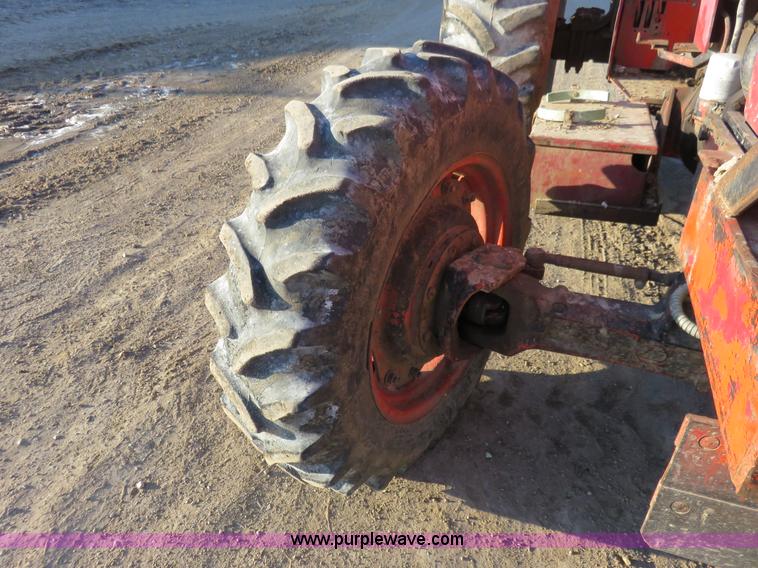 image for item K7077 1988 Case IH 885 MFWD tractor