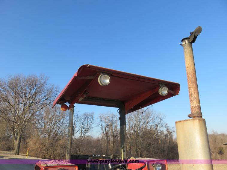 image for item K7077 1988 Case IH 885 MFWD tractor