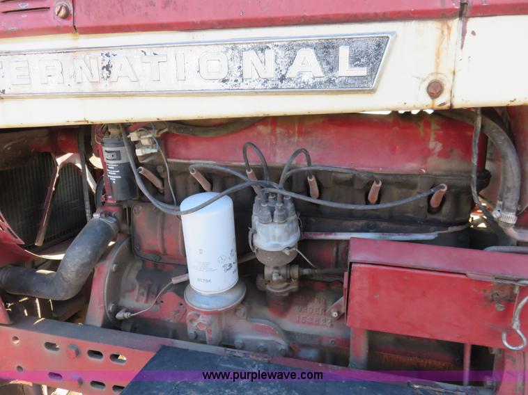 image for item K7078 1969 International Farmall 756 tractor