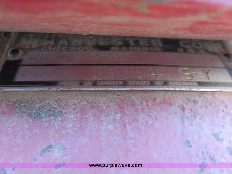 image for item K7078 1969 International Farmall 756 tractor