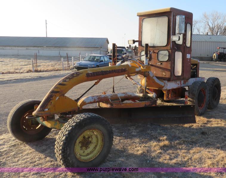image for item K7082 Allis Chalmers D motor grader