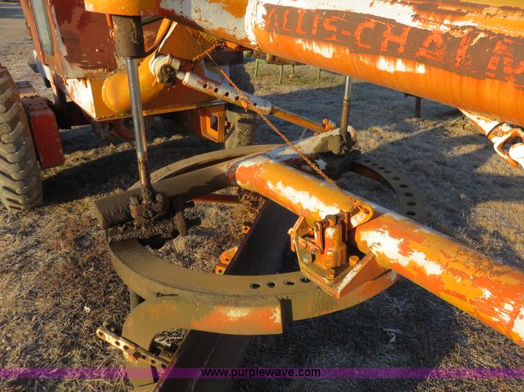 image for item K7082 Allis Chalmers D motor grader