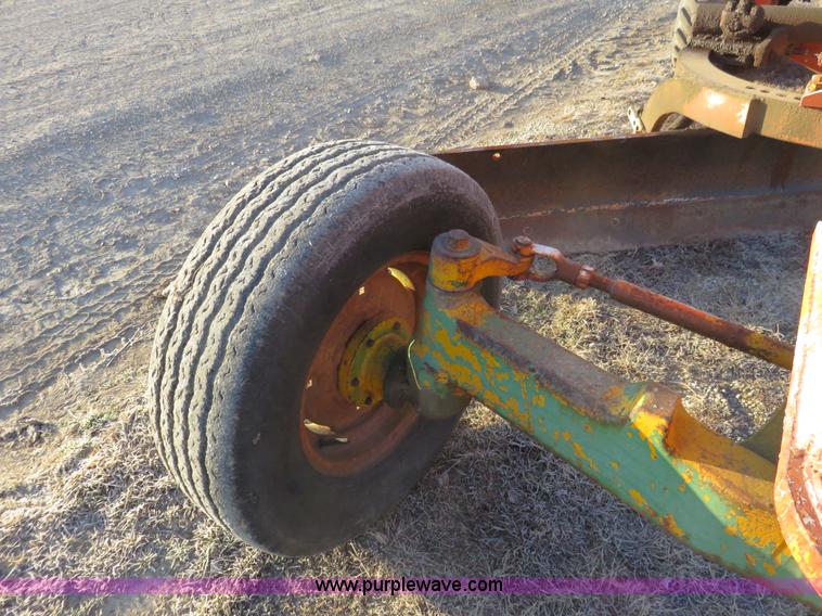 image for item K7082 Allis Chalmers D motor grader