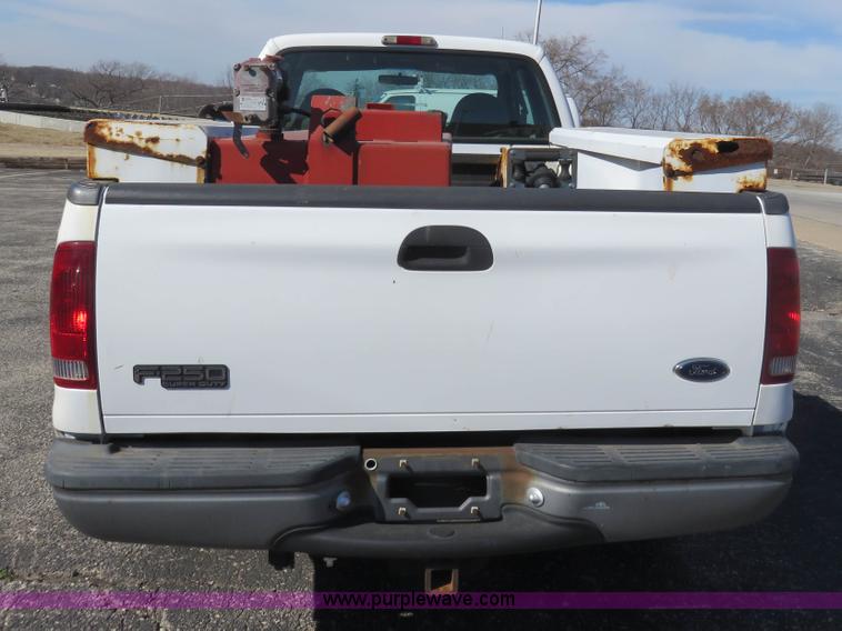 image for item K7188 1999 Ford F250 Super Duty XL SuperCab pickup truck