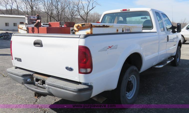 image for item K7188 1999 Ford F250 Super Duty XL SuperCab pickup truck